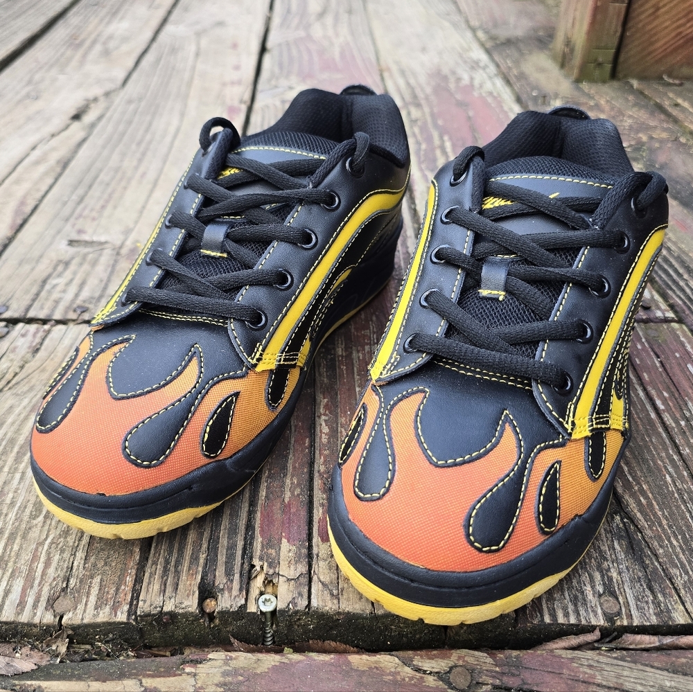 Sha Sha, Vtg Y2K, Rare Skater Shoes Black, Orange Flames, Sz 9.5